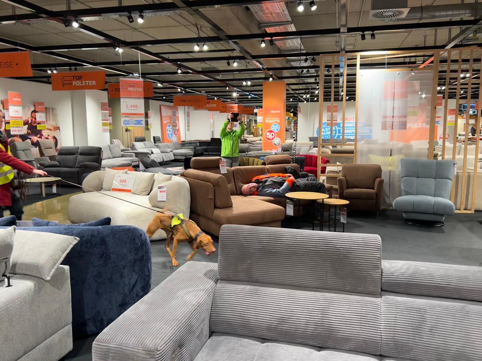 7e03a130-6fc5-44a4-866a-3389ac778254